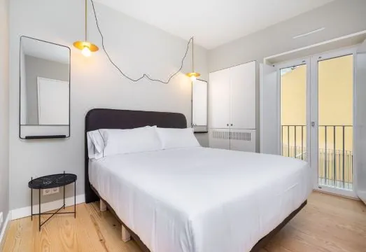 LS48 Prime Location Luxury Duplex
