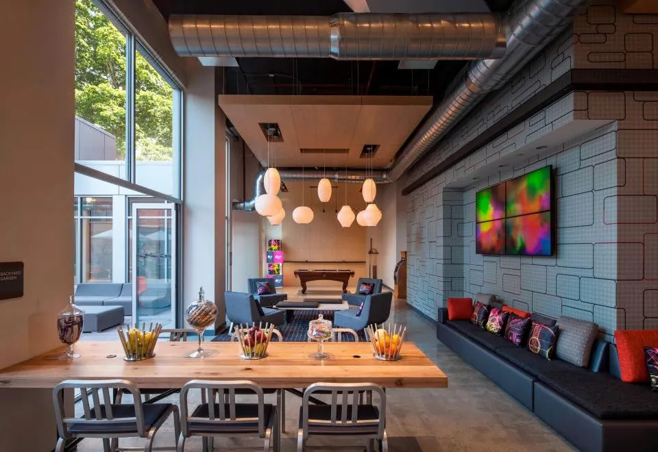 Aloft Long Island City-Manhattan View