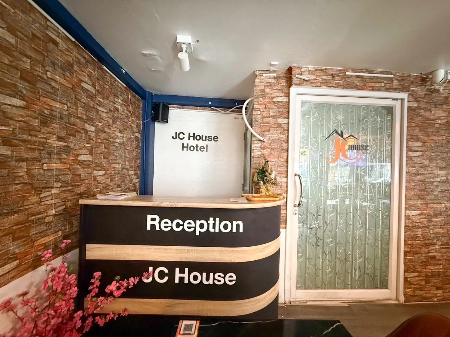 JC House Hotel