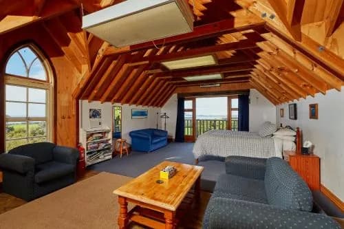 Cubby House Stay
