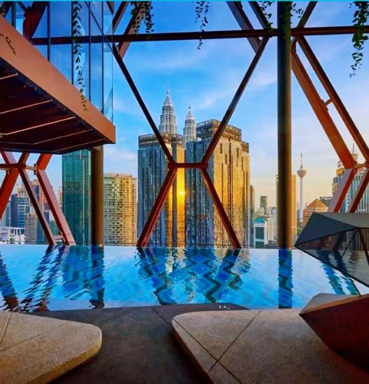Scarletz Suites KLCC by WSD