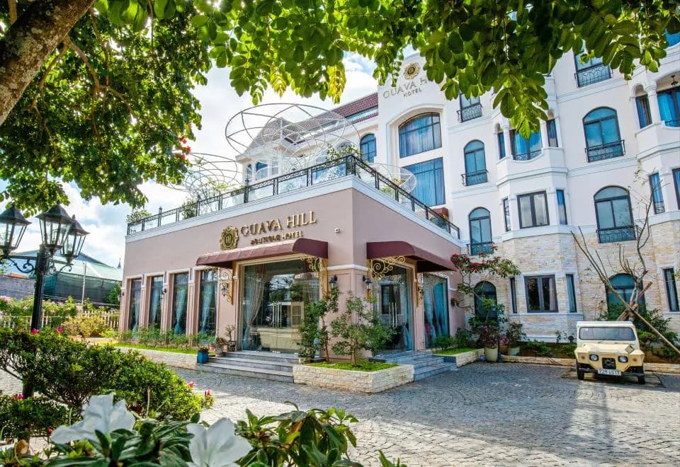 Guava Hill Boutique Hotel