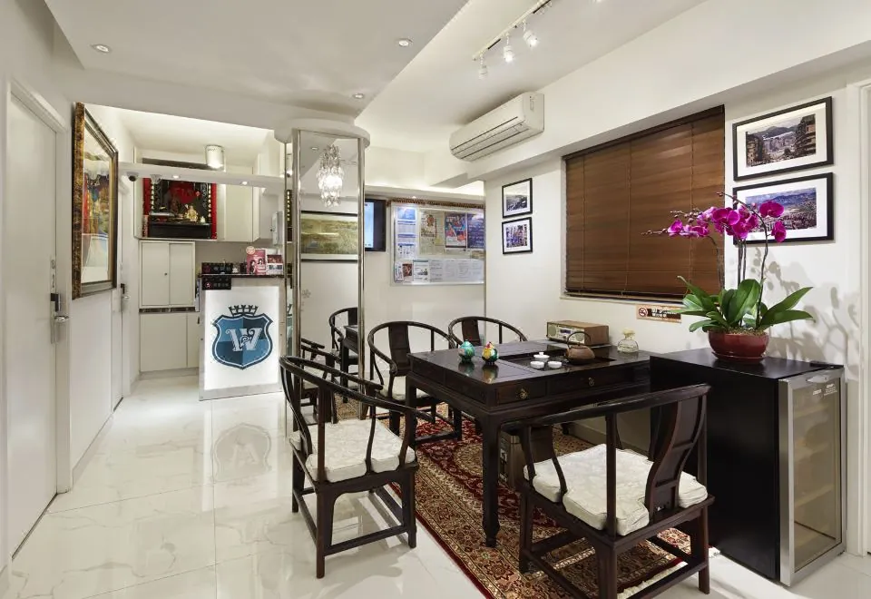 Global Holiday Home