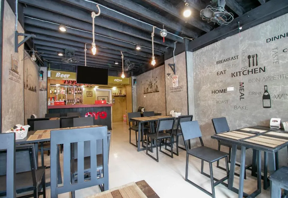 OYO 1158 Thestaycafe Hostel