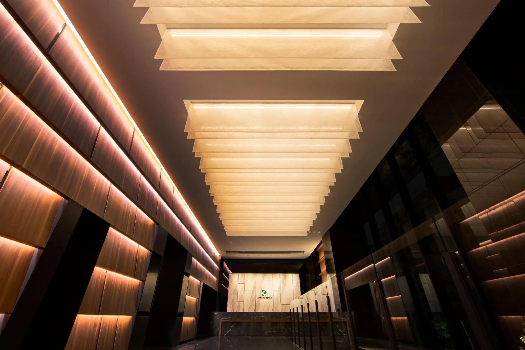 Karaksa Hotel Grande Shin-Osaka Tower