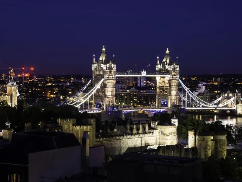 Apex City of London Hotel