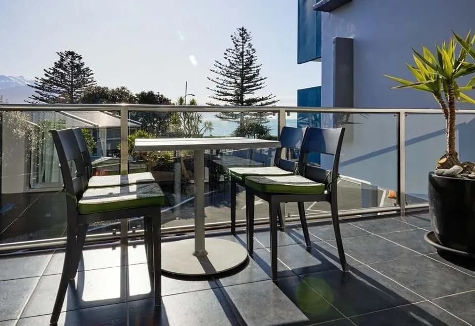 Waves Luxury Apartments