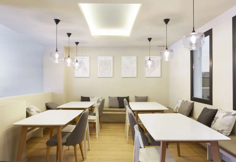 Ola Living Hostal Diagonal