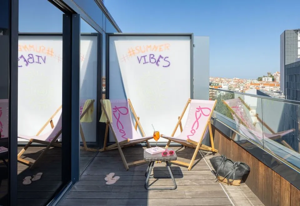 Moxy Lisbon City