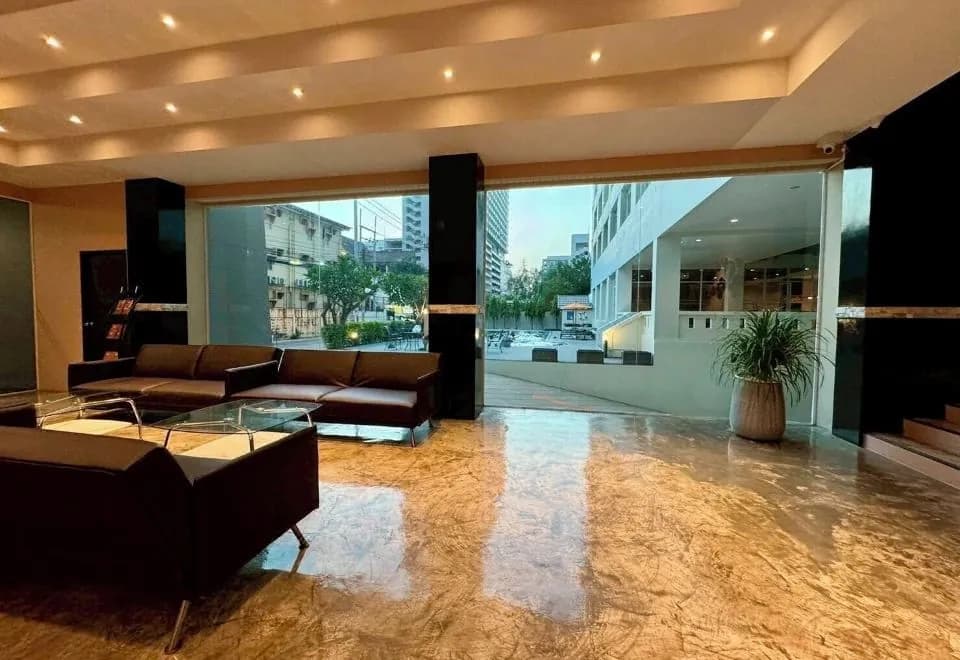 Crown Beach Hotel Pattaya