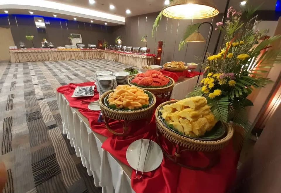 Baron Beach Hotel Pattaya
