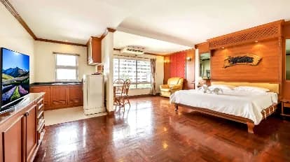 Royal Ivory Sukhumvit Nana