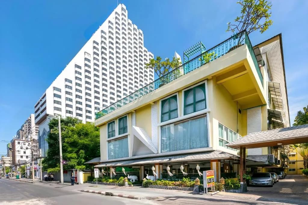 Royal Ivory Sukhumvit Nana