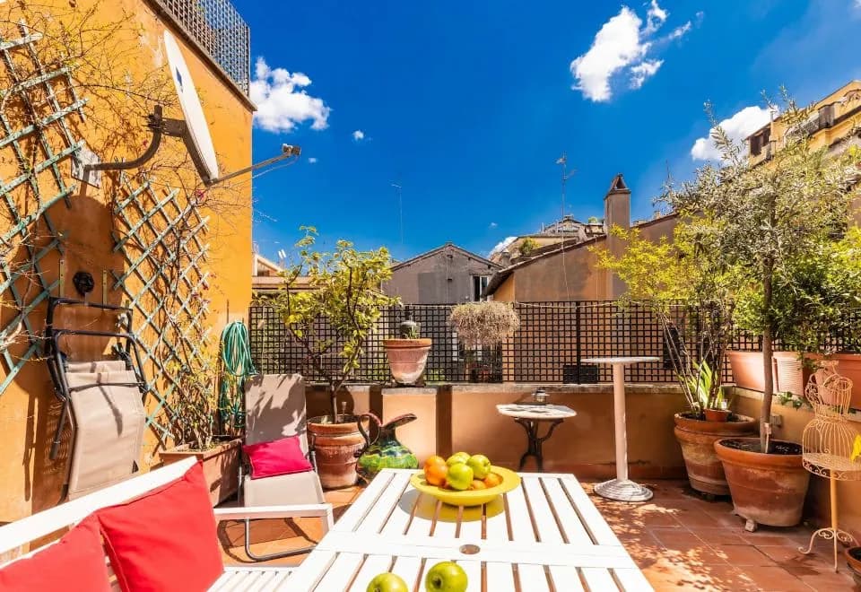 Arco in Pantheon apartments