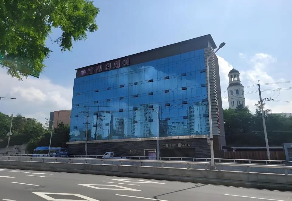 Hotel TJ
