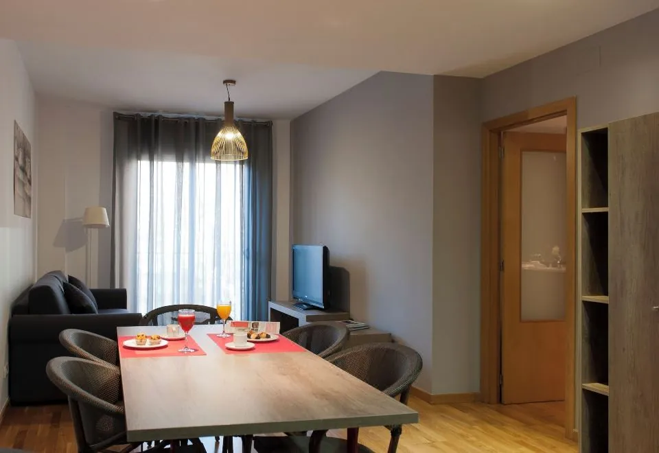 MH Apartments Gracia