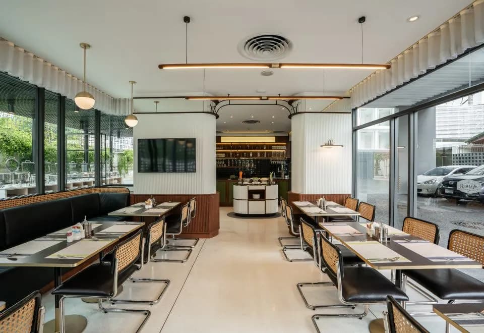 Hotel Amber Sukhumvit 85