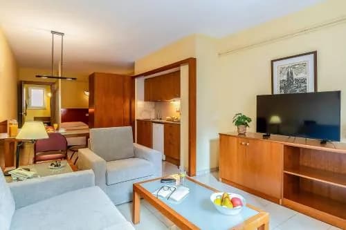 Aparthotel Bertrán