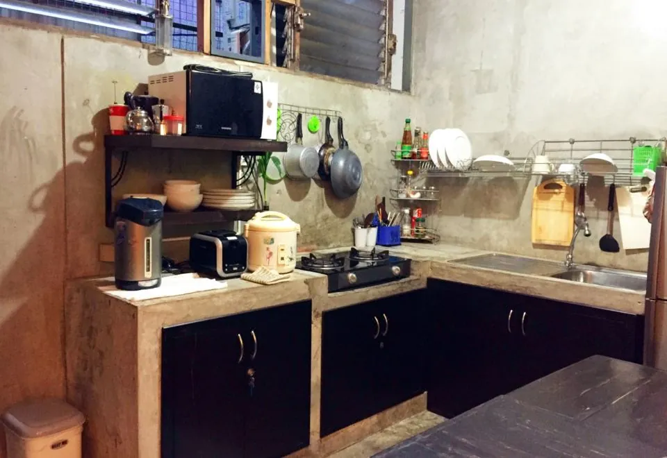 Ai Phuket Hostel