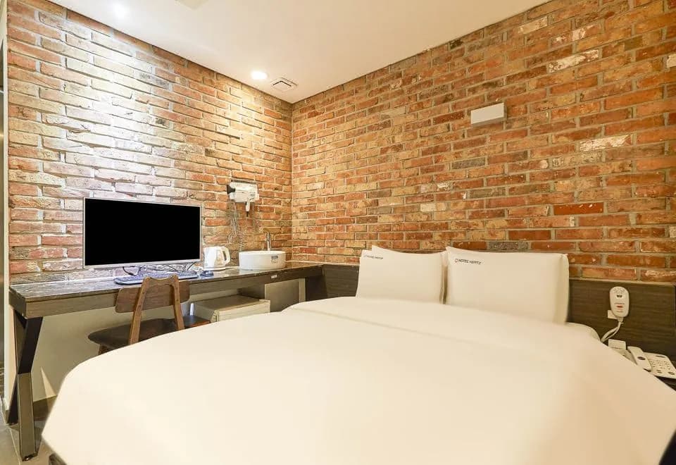 Hotel Hertz