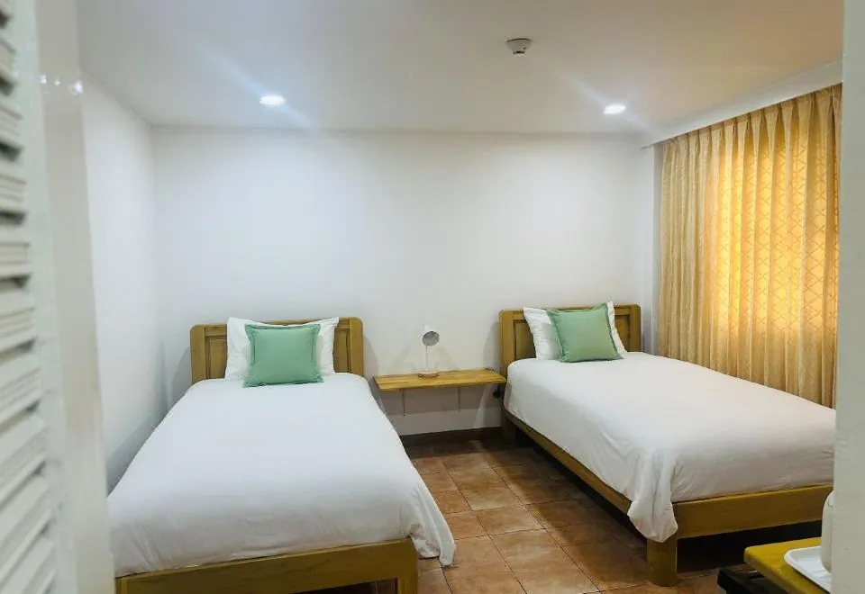 Surin Bay Inn