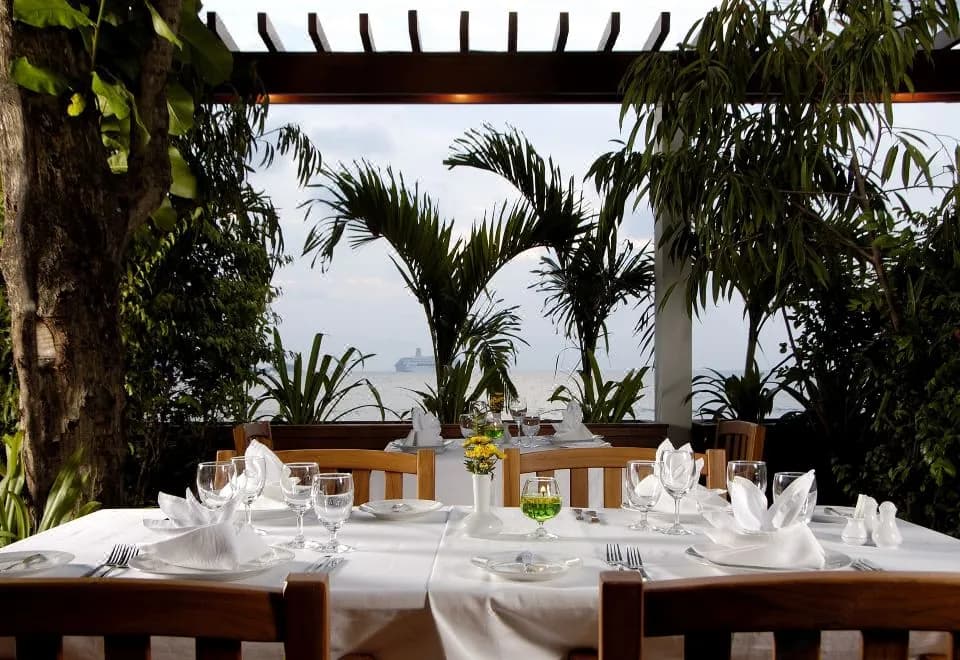 Sunset Beach Resort