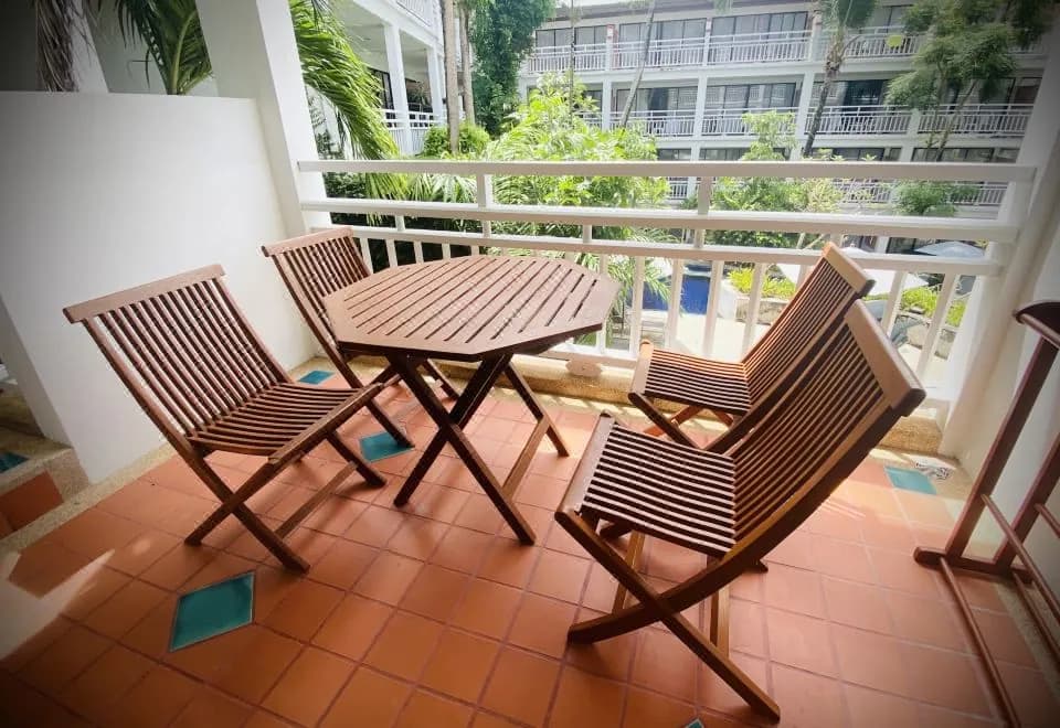 Sunset Beach Resort