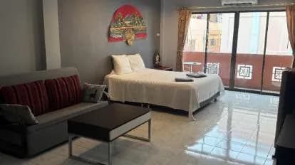 Nemos Guesthouse and Massage
