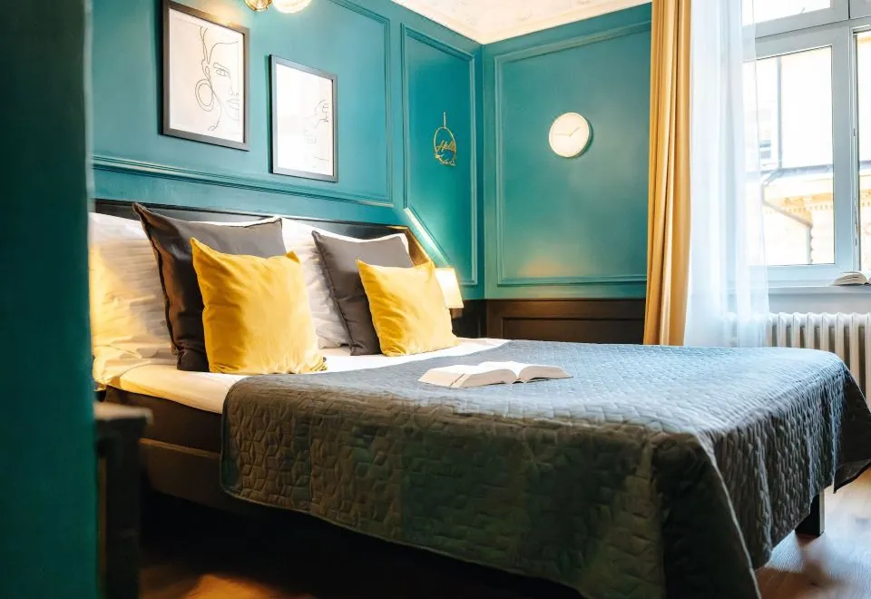 Hotel Praga 1885 by Louren