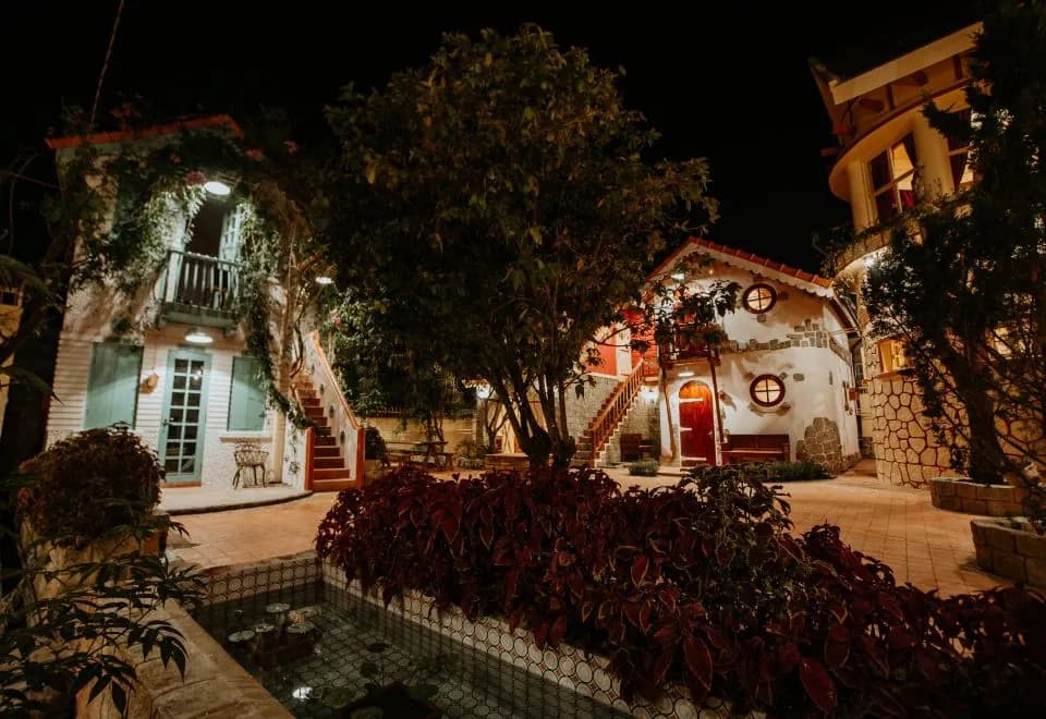NGOI LANG CO 77 HOANG DIEU
