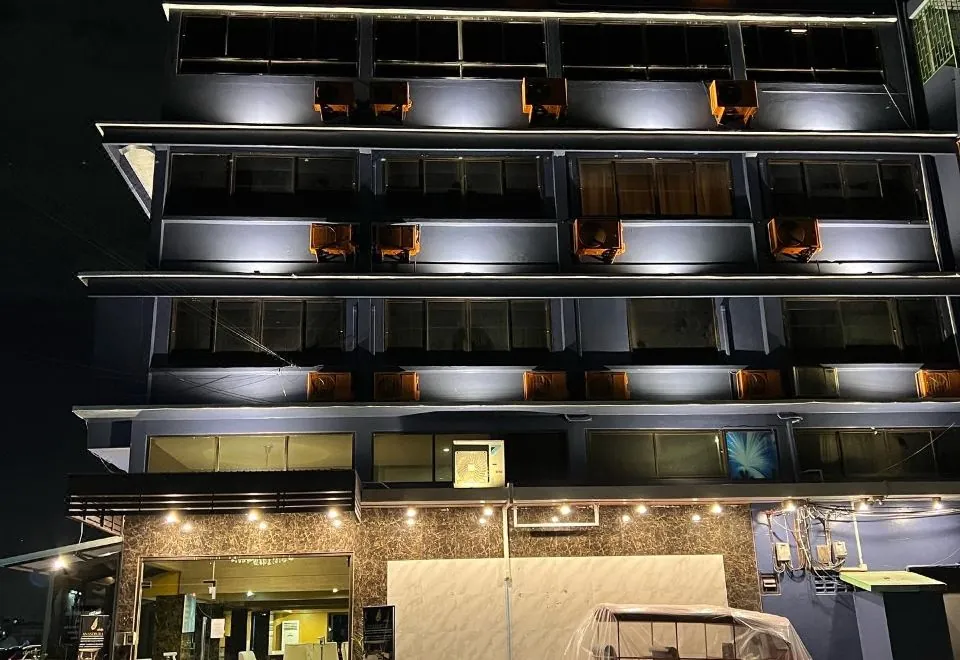 Anandpura Riverside Hotel