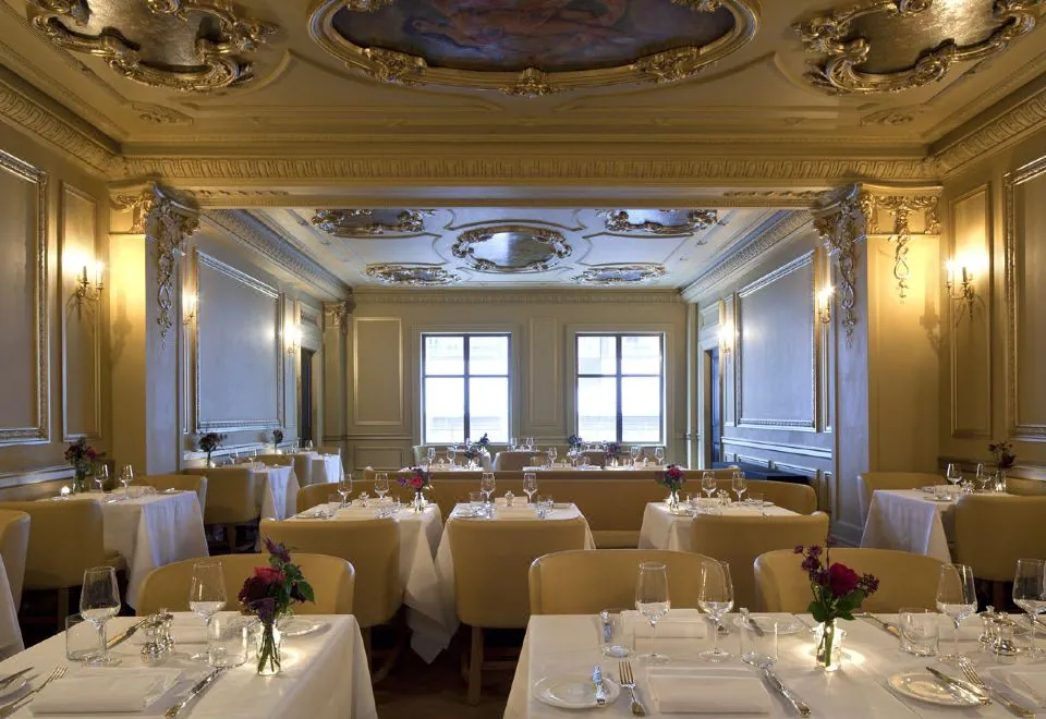 Hotel Cafe Royal