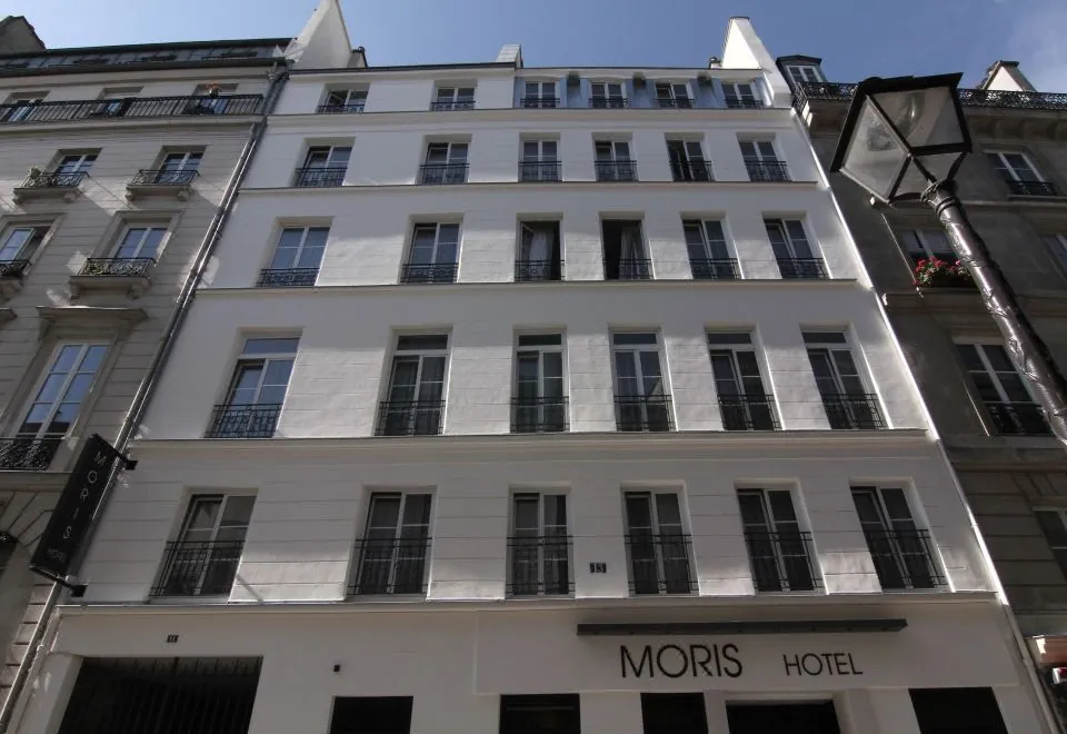 Moris Grands Boulevards