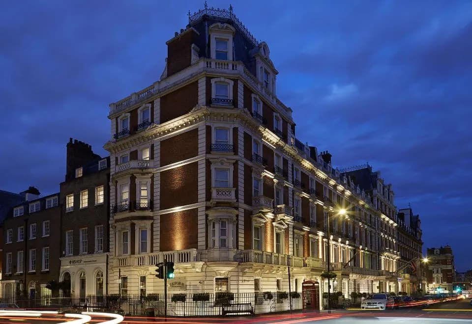 The Mandeville Hotel