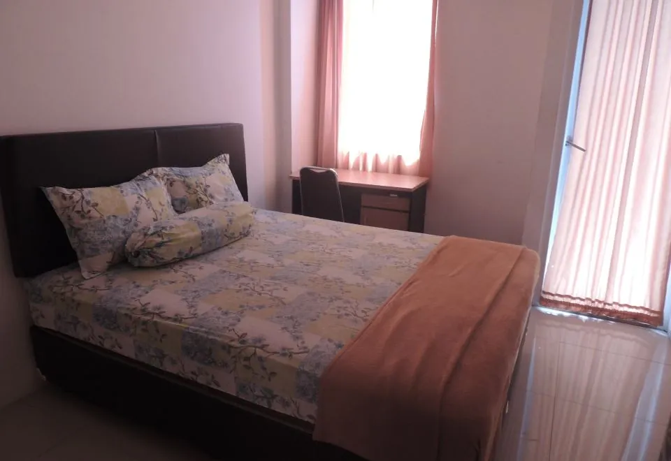 Studio Room at V Apartment
