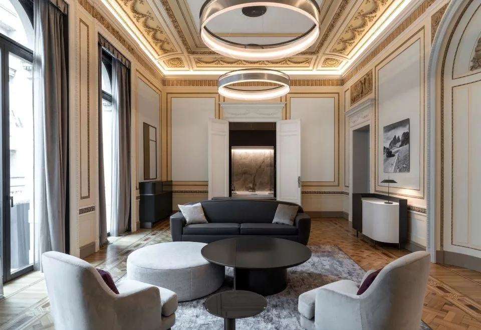 Radisson Collection Hotel, Palazzo Touring Club Milan