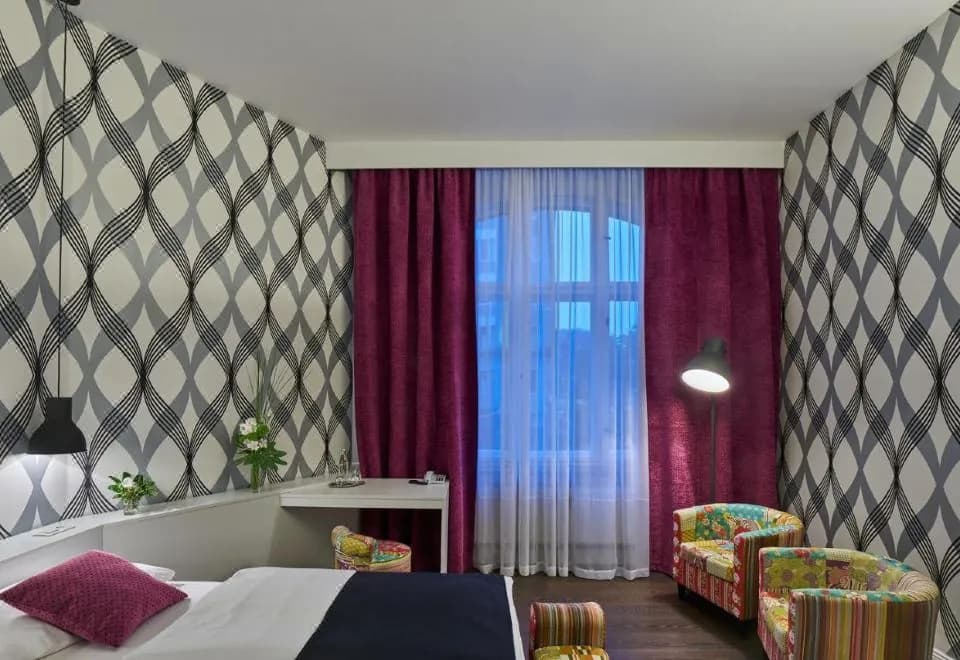 Hotel 38