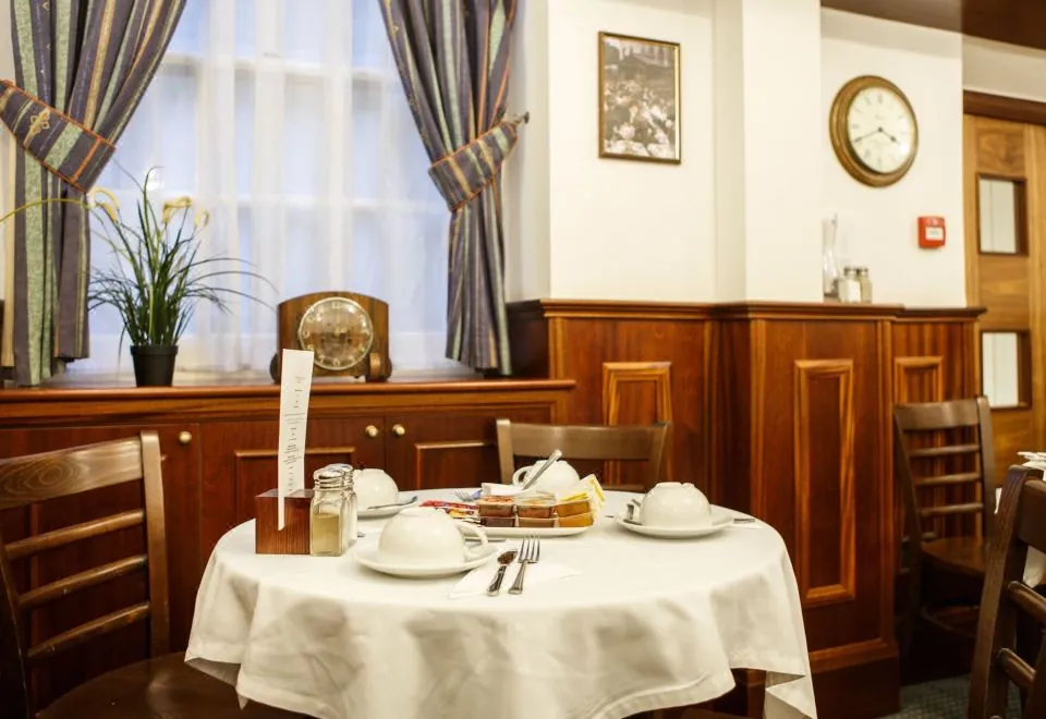 Regency House Hotel