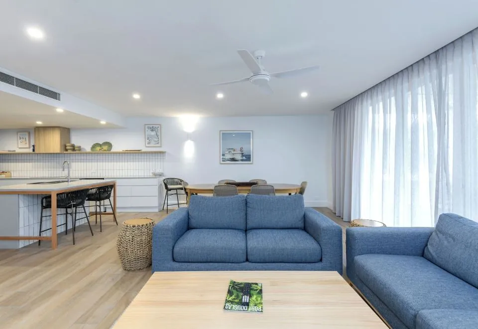 Mandalay Luxury Beachfront Apartments