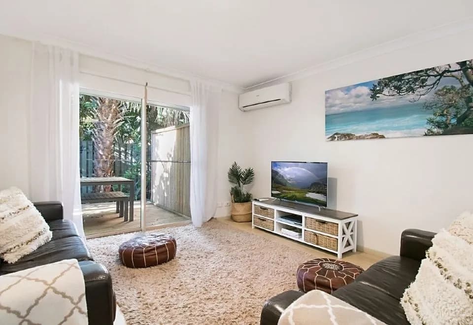 Byron Lakeside Holiday Apartments