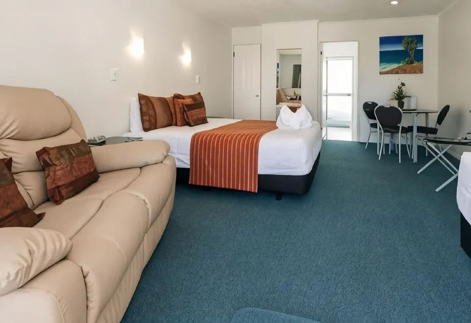 Palm Court Motor Inn