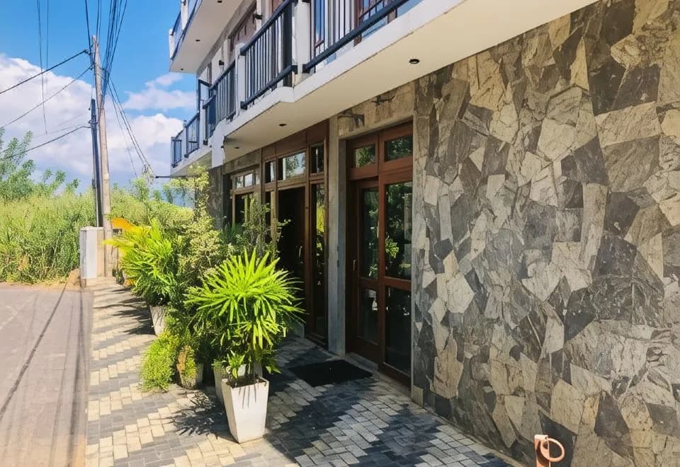Hanthana House