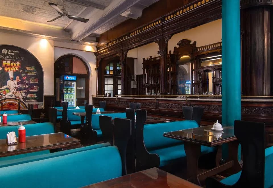 Queen's Hotel