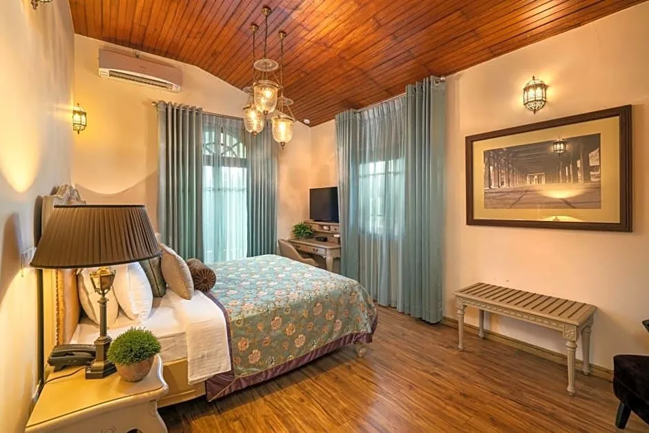 Clove Villa