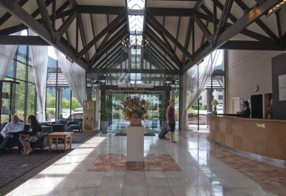 Copthorne Hotel And Resort Queenstown Lakefront