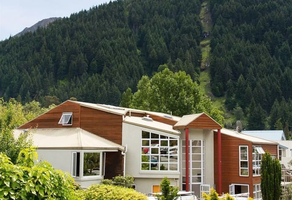 Haka Lodge Queenstown