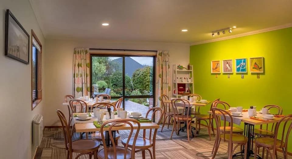 Wanaka Springs Lodge