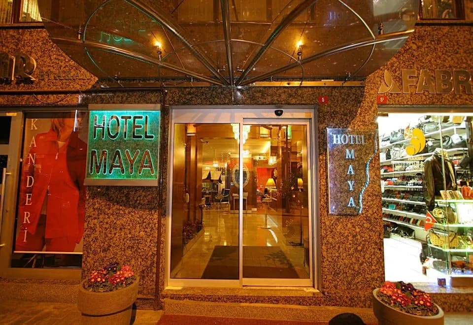 Maya Hotel