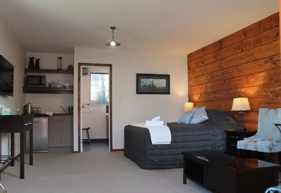 Inn the Bay Bed & Breakfast