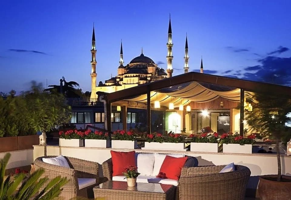 Hotel Sari Konak
